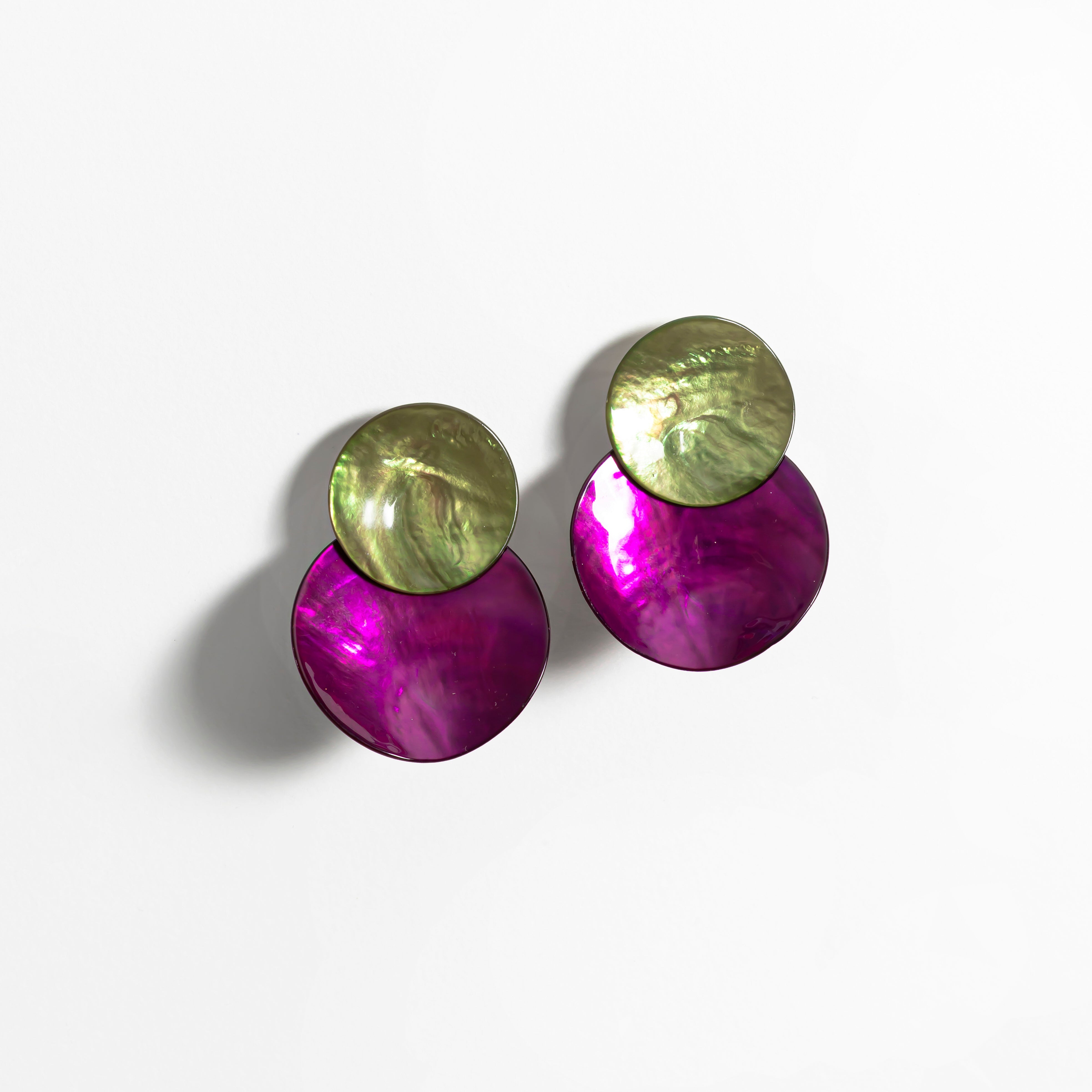 Nautilus Magenta & Green