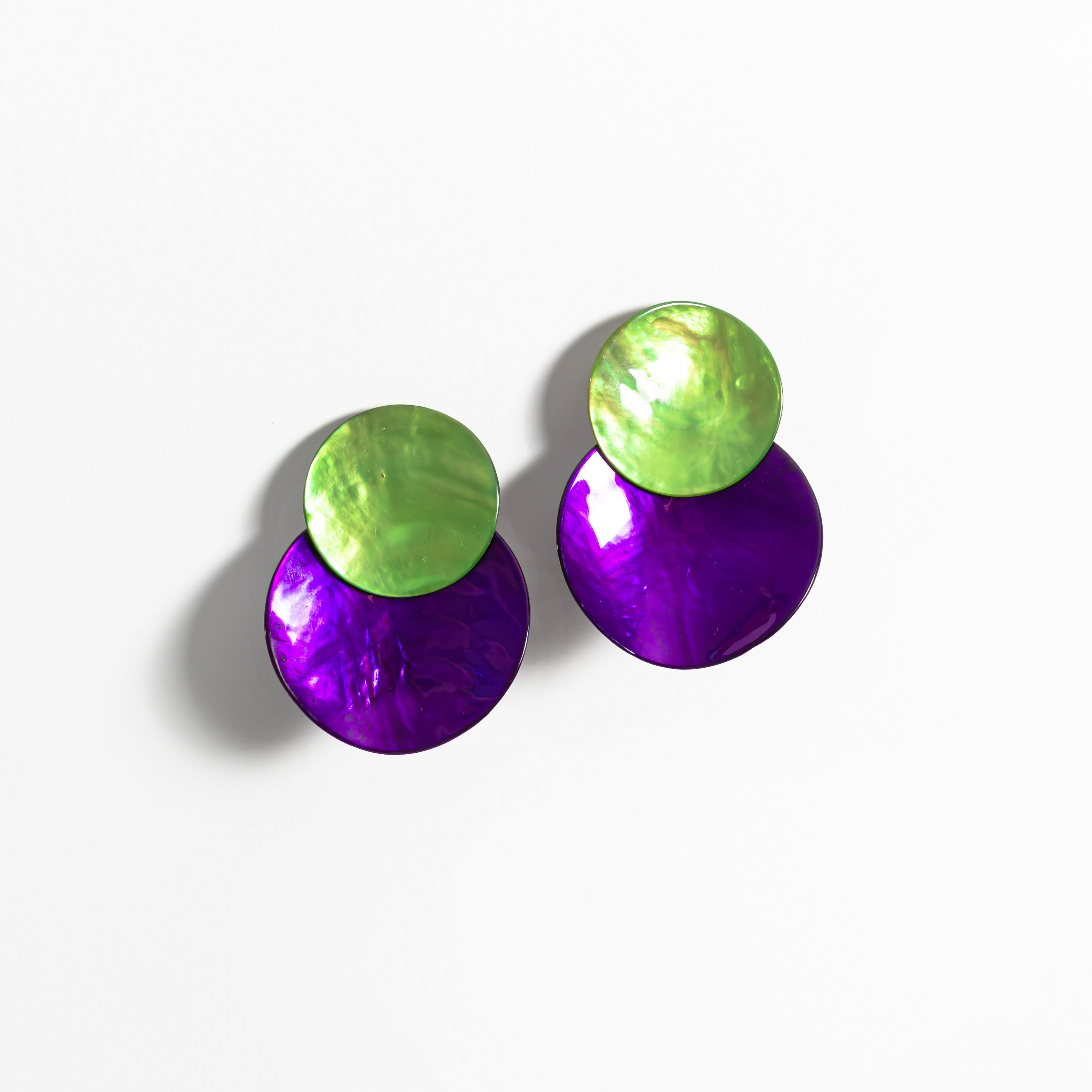 Nautilus Violet & Green